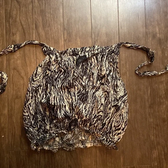 Set - Picture 2 of 4